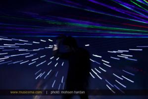 فرزاد فرزین در کیش روی صحنه رفت