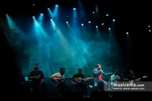 کنسرت بابک جهانبخش در جزیره کیش - 19 بهمن 1400