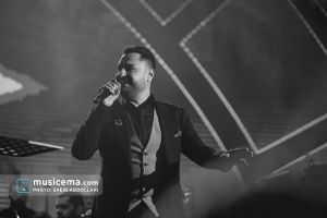گزارش تصویری کنسرت نوستالژی ناصر چشم آذر - 21 دی ماه 1403 
