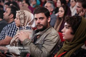 اجرای شهرام ناظری و حافظ ناظری در مراسم اختتامیه جشنواره جهانی فیلم فجر - اردیبهشت 1397